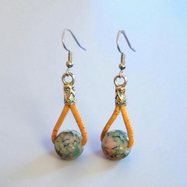 Boucles d'oreille en liège douce floraison