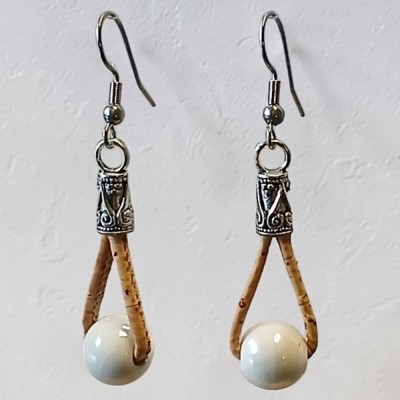Boucles d'oreilles en liège  boule de neige
