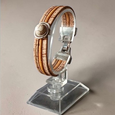 Bracelet en liège naturelle   perle Howlite